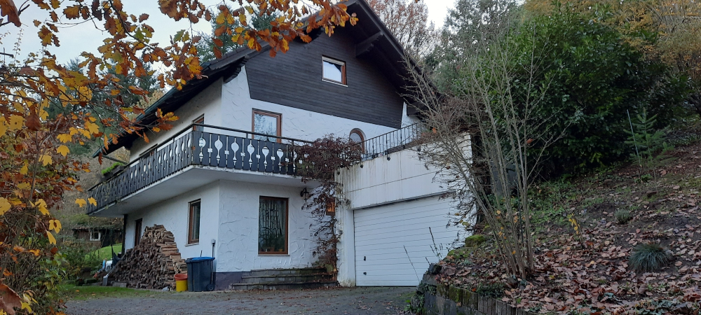 Einfamilienhaus mit wundervollem Blick über Amorbach